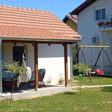 Apartman Flora Vrdnik Exterior photo